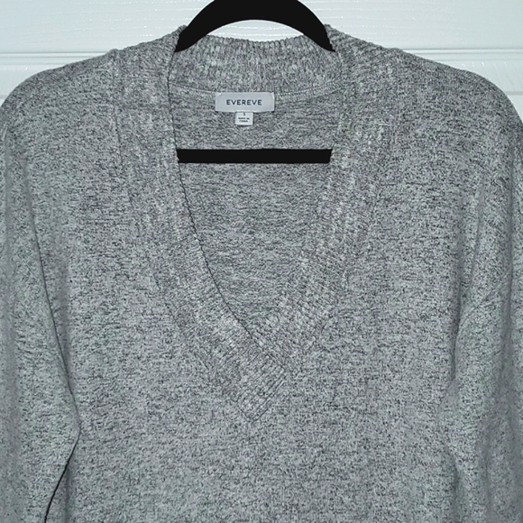 Evereve Maci V Neck Pullover Size Small - Picture 7 of 10